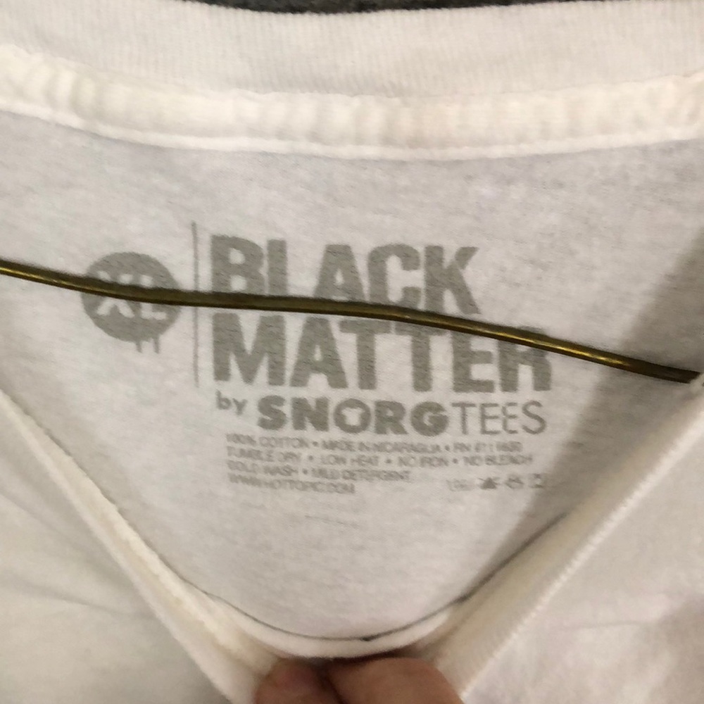 Tee - Picture 3 of 4